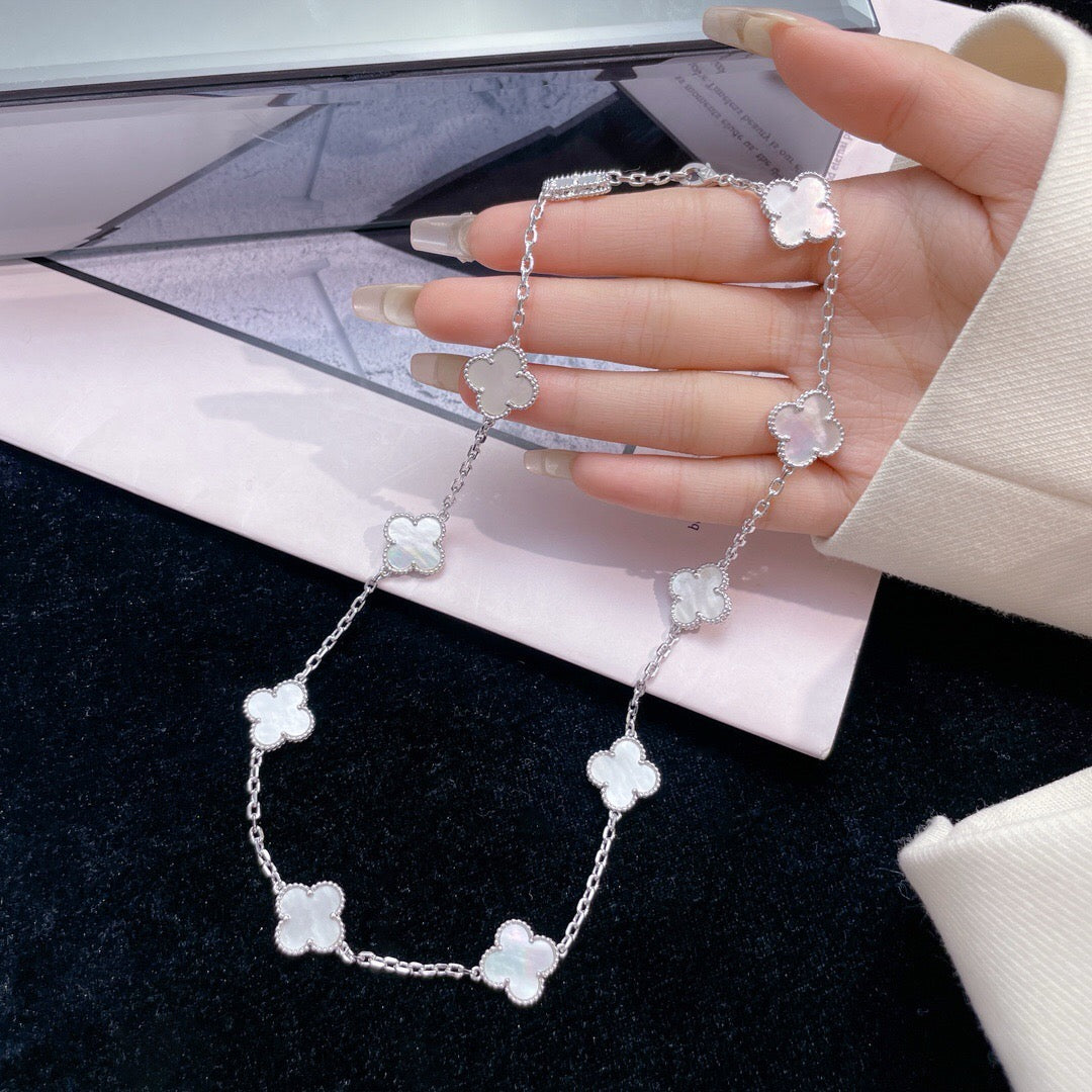 [Royal Jewelry]CLOVERS THE 10-MOTIFS WHITE MOTHER OF PEARL NECKLACE
