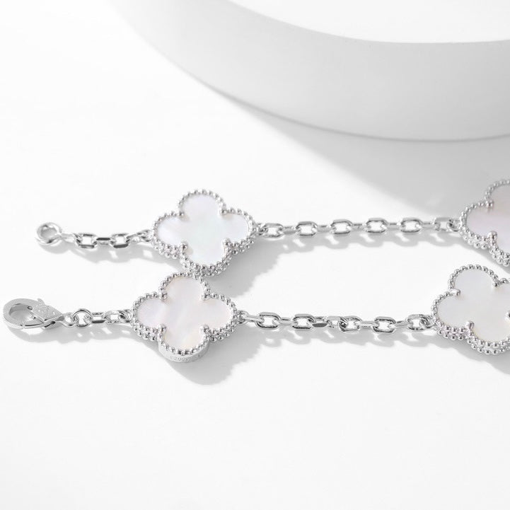 [Royal Jewelry]CLOVERS THE 10-MOTIFS WHITE MOTHER OF PEARL NECKLACE