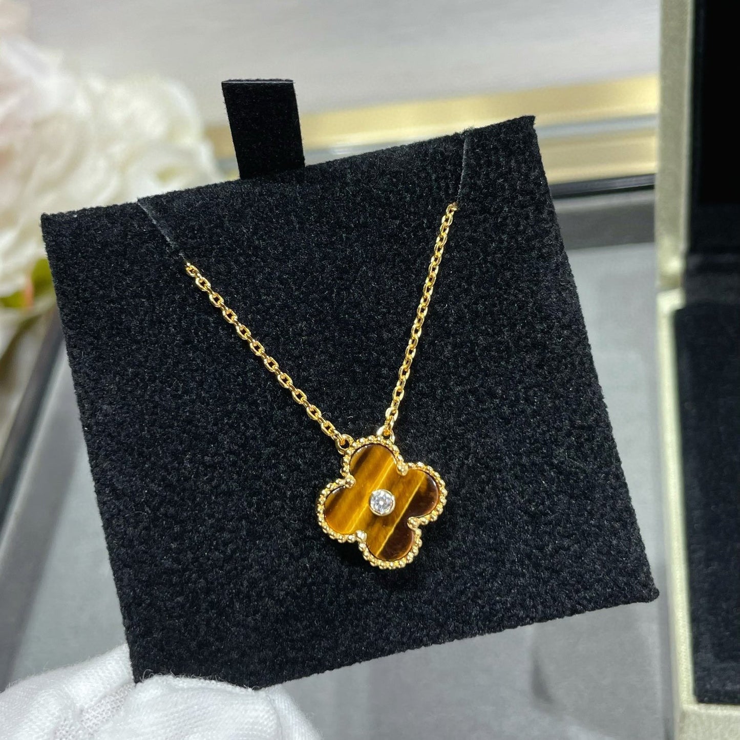 [Royal Jewelry]CLOVER 15MM DIAMOND AND YELLOW TIGER'S EYE AGATE necklace