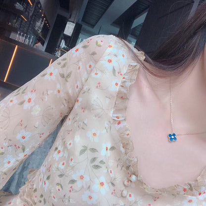 [Royal Jewelry]COLLIER TRÈFLE 15 MM DIAMANT ET AGATE BLEUE