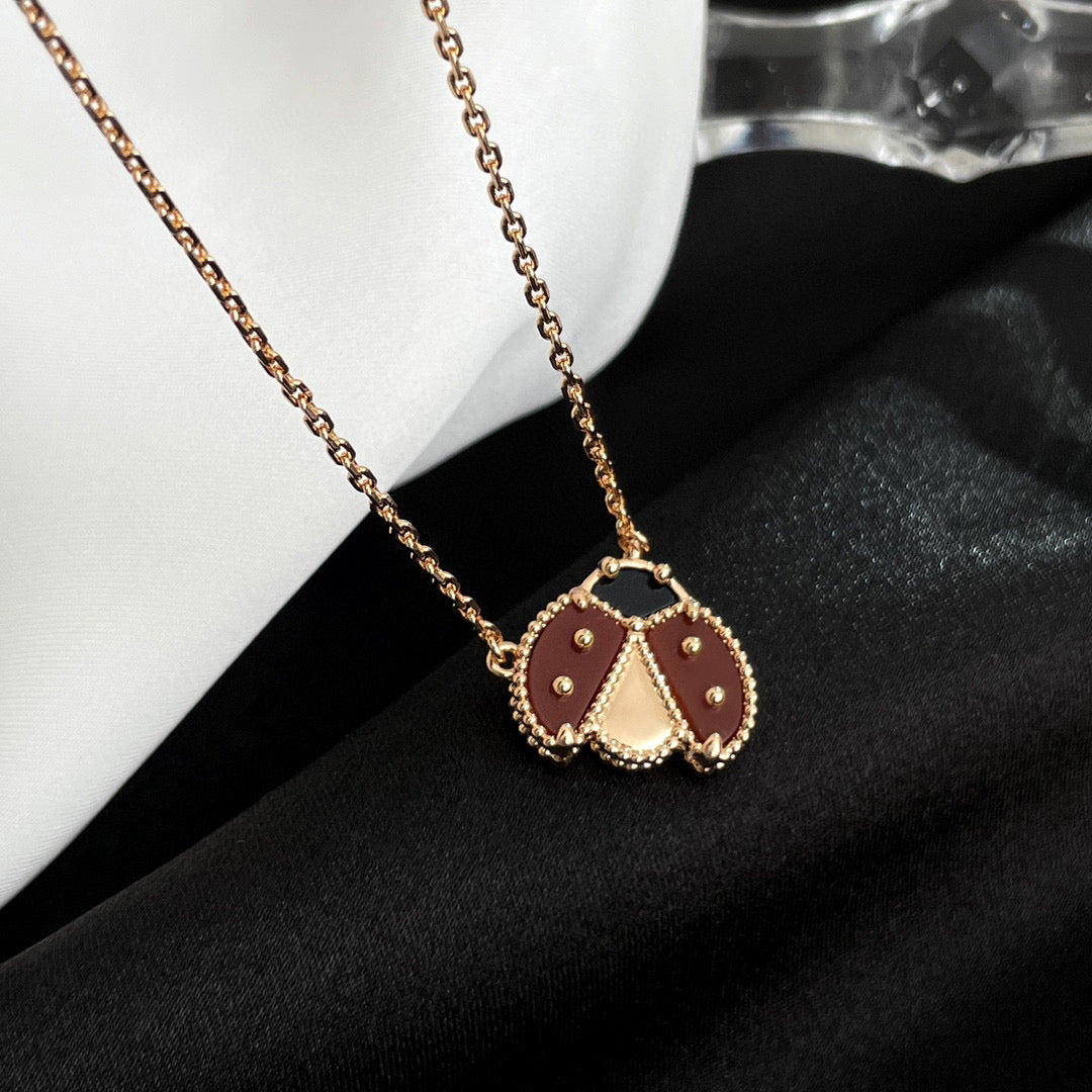 [Royal Jewelry]LUCKY  CARNELIANS LADYBUG NECKLACE