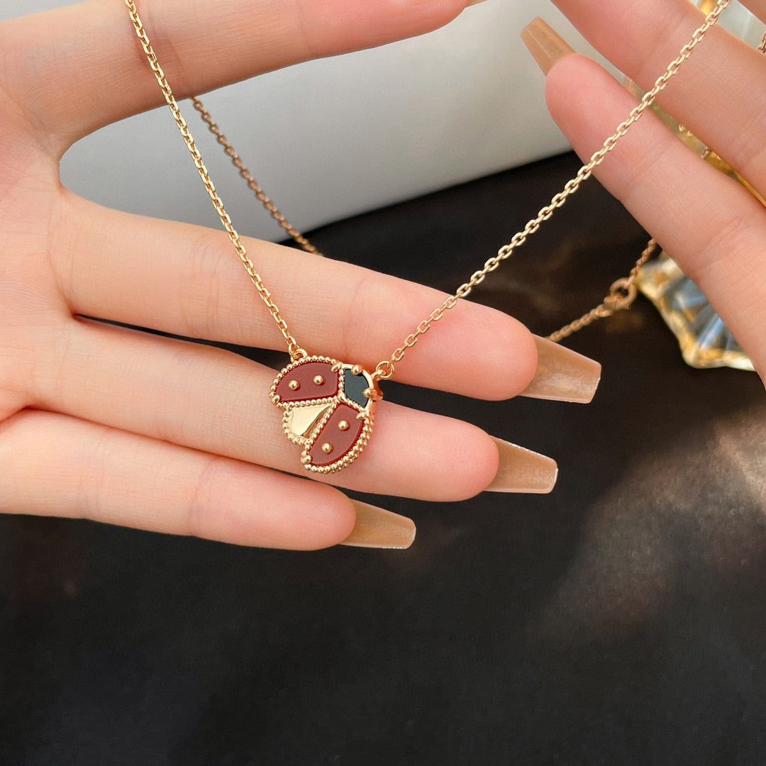 [Royal Jewelry]LUCKY  CARNELIANS LADYBUG NECKLACE