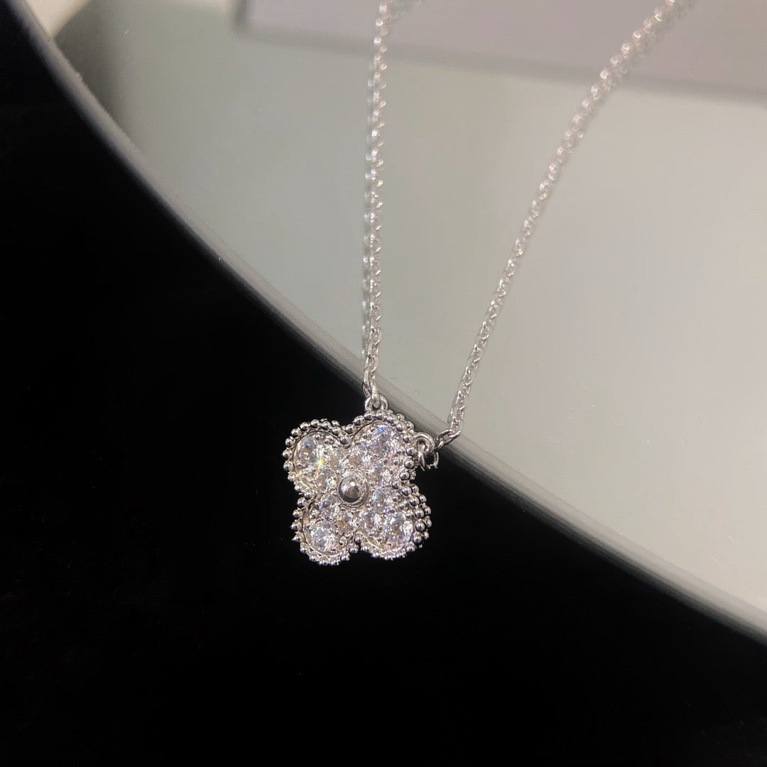 [Royal Jewelry]CLOVER 15MM DIAMOND SINGLE FLOWER NECKLACE