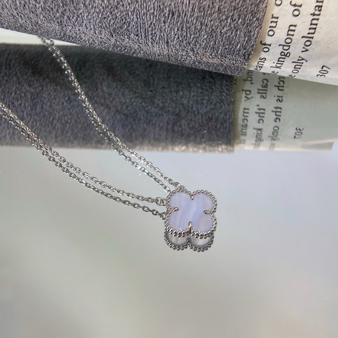[Royal Jewelry]CLOVER 15MM BLUE CHALCEDONY NECKLACE SILVER