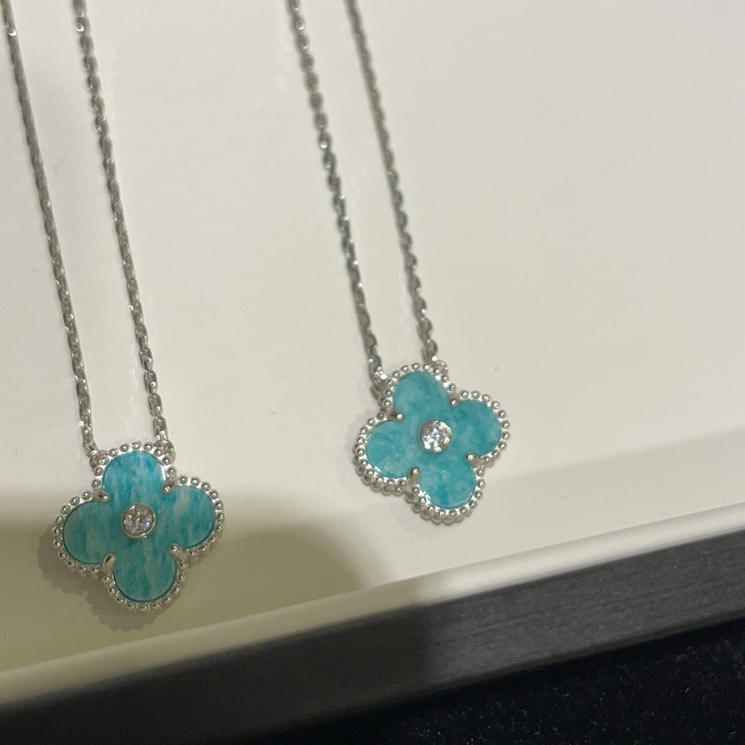 [Royal Jewelry]COLLIER TRÈFLE 15MM DIAMANT PORCELAINE ARGENT