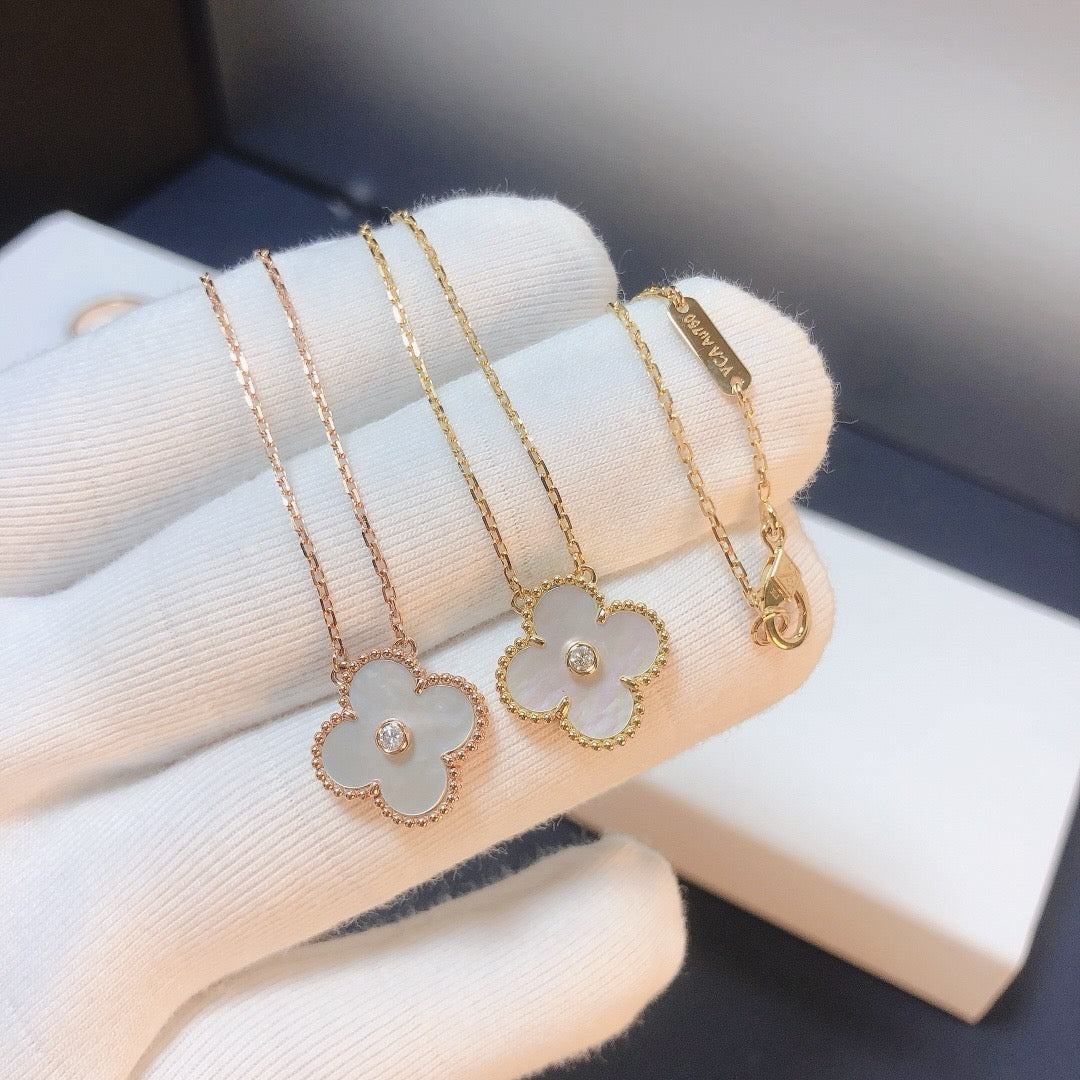 [Royal Jewelry]COLLIER TRÈFLE 15 MM DIAMANT FRITILLAIRE BLANC