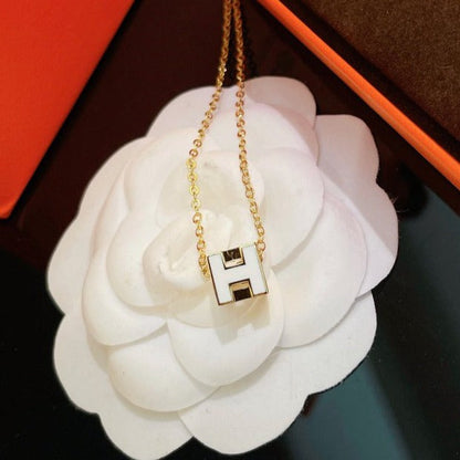 [Royal Jewelry]H WHITE SQUARE GOLD NECKLACE