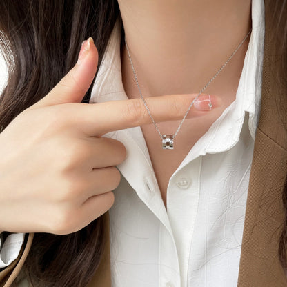 [Royal Jewelry]BEE MINI PEDANT DIAMOND NECKLACE