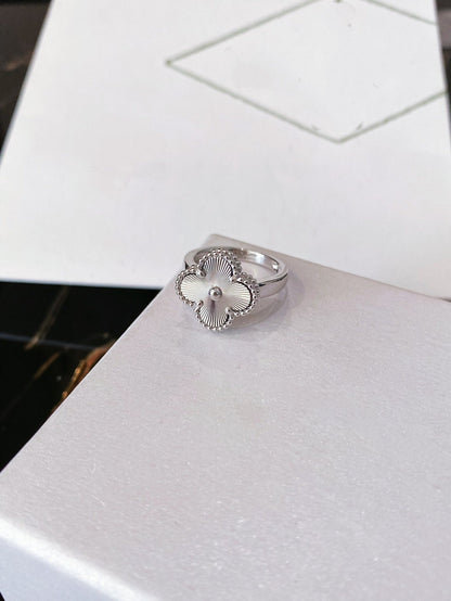 [Royal Jewelry]CLOVER SILVER RING