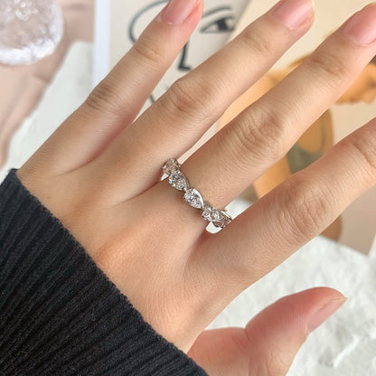 [Royal Jewelry]Exquisite Pear Cut Tennis Ring