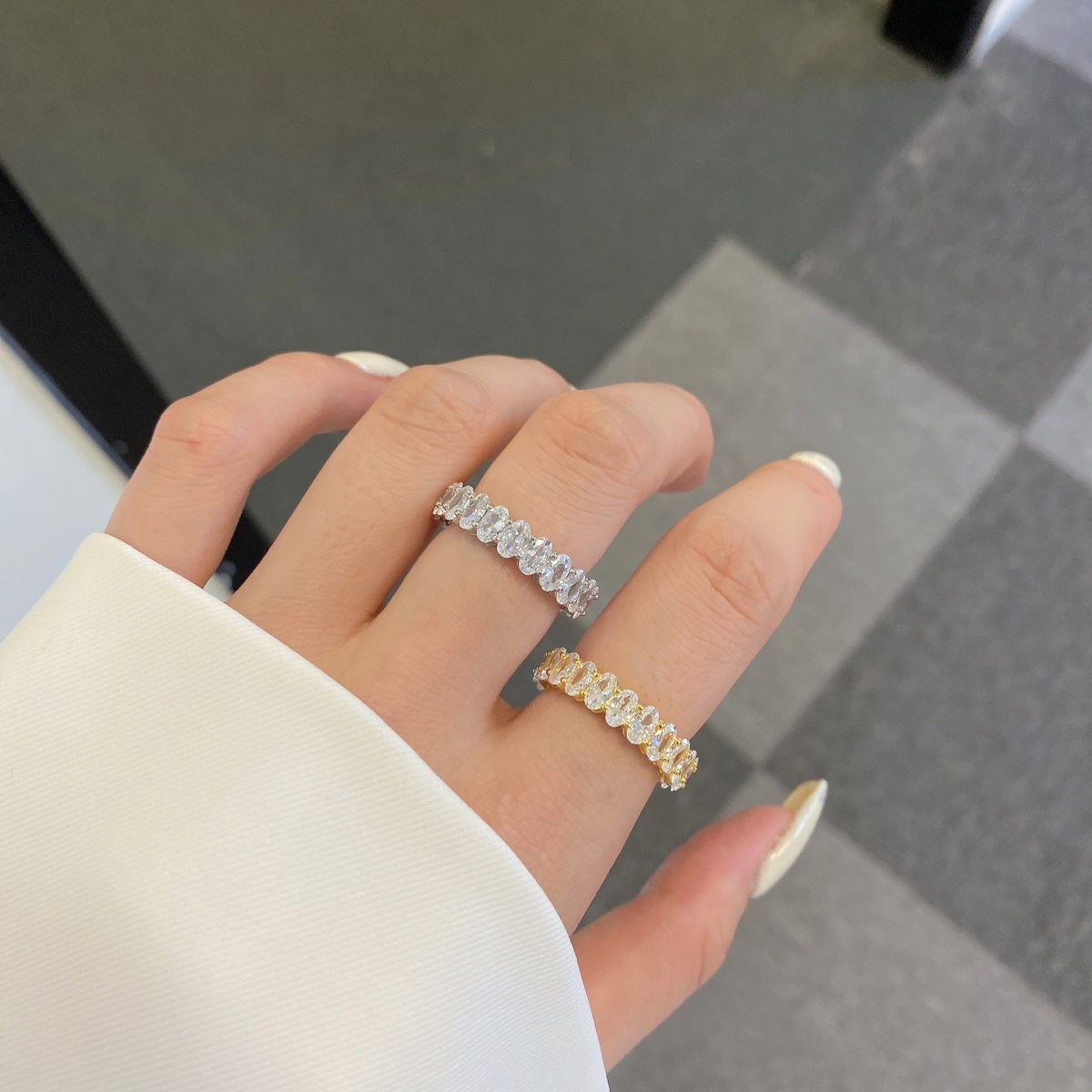 [Royal Jewelry]Ornate Oval Cut Tennis Ring