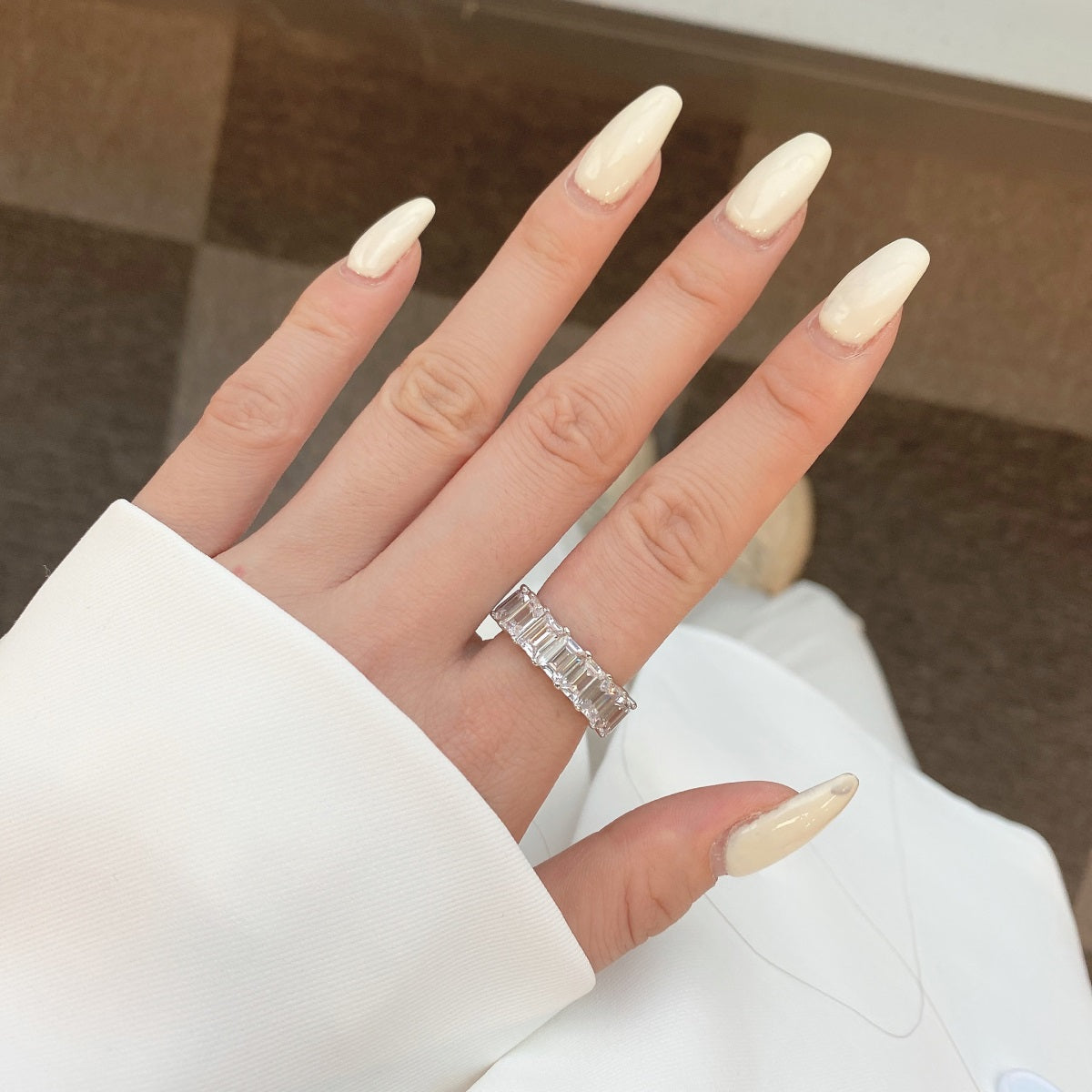 [Royal Jewelry]0.75 Carat Elegant Emerald Cut Tennis Ring