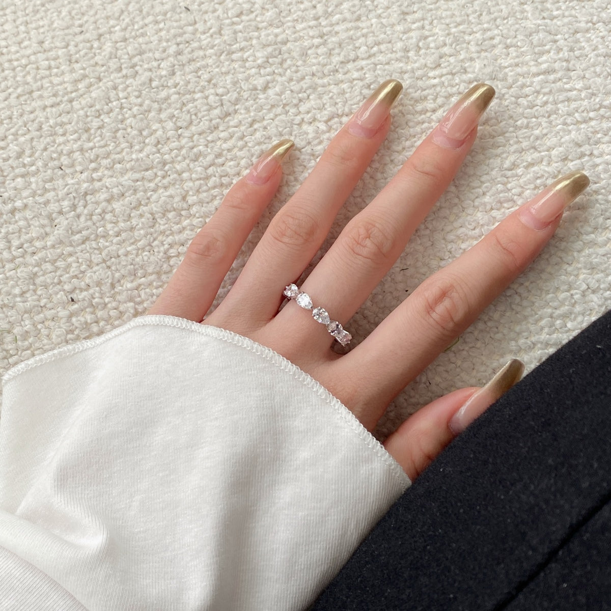[Royal Jewelry]Exquisite Pear Cut Tennis Ring