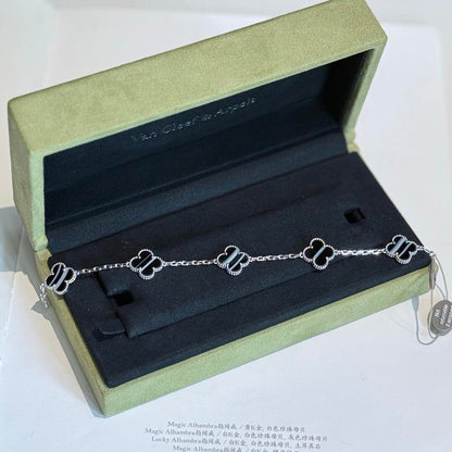 [Royal Jewelry]CLOVER 5 MOTIF VEINED ONYX BRACELET SILVER