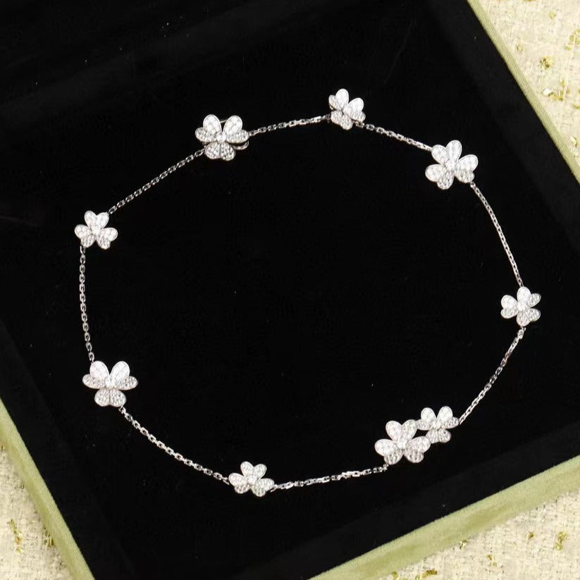 [Royal Jewelry]FRIVOLE SILVER 9 FLOWERS NECKLACE