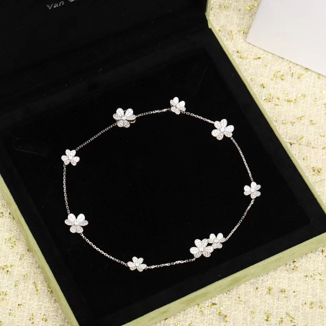 [Royal Jewelry]FRIVOLE SILVER 9 FLOWERS NECKLACE
