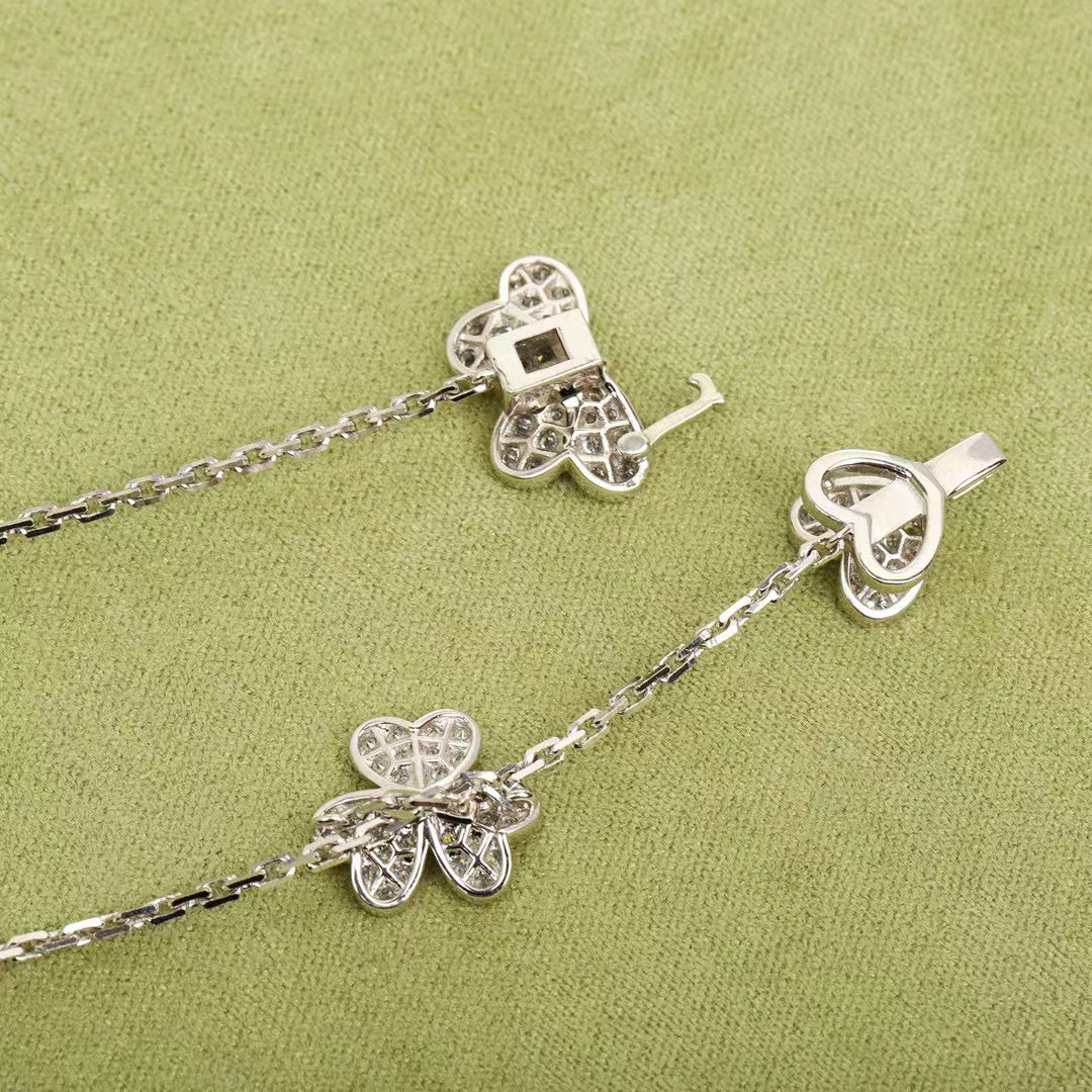 [Royal Jewelry]FRIVOLE SILVER 9 FLOWERS NECKLACE