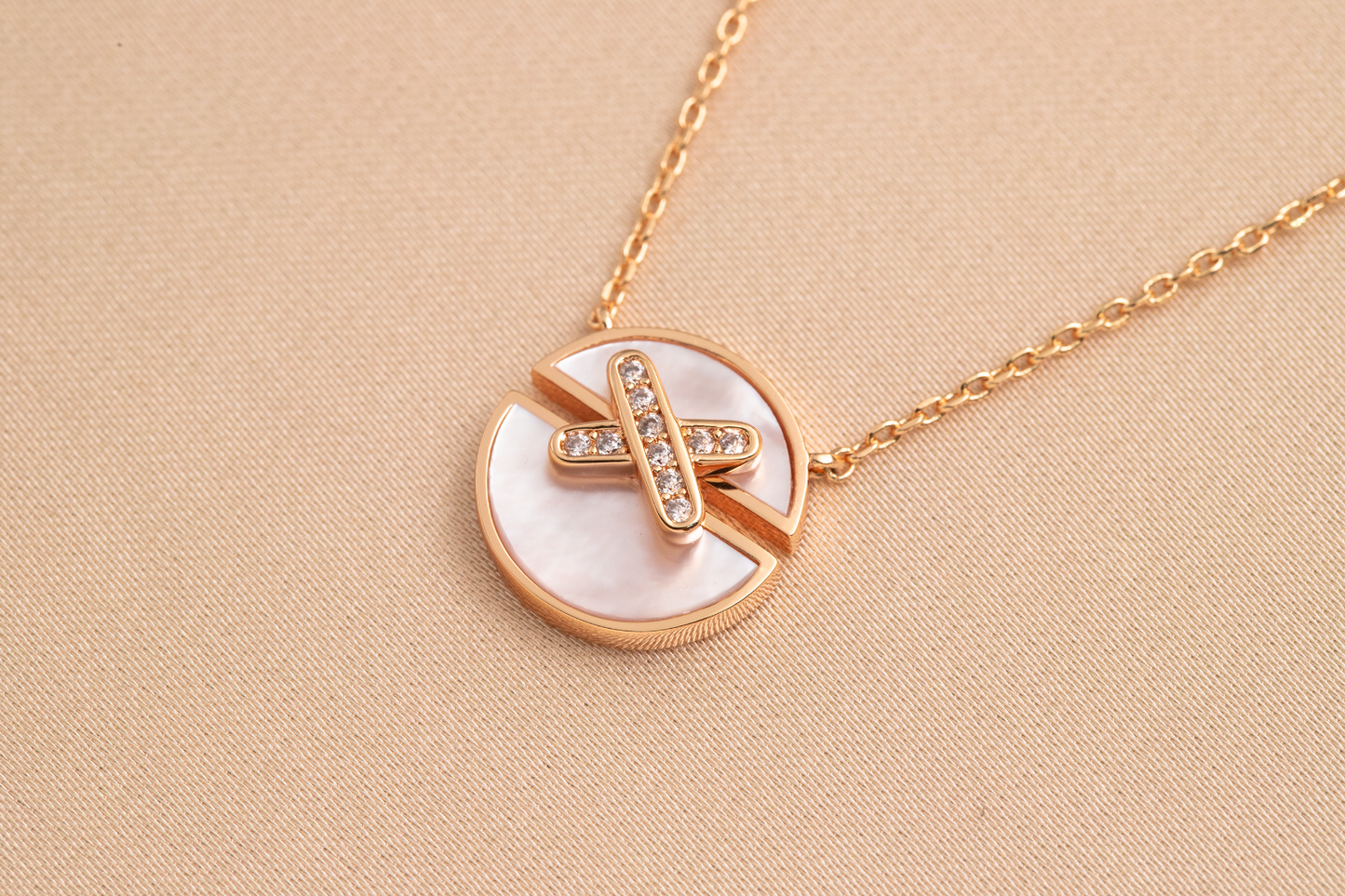 [Royal Jewelry]JEUX DE PINK GOLD DIAMOND NECKLACE