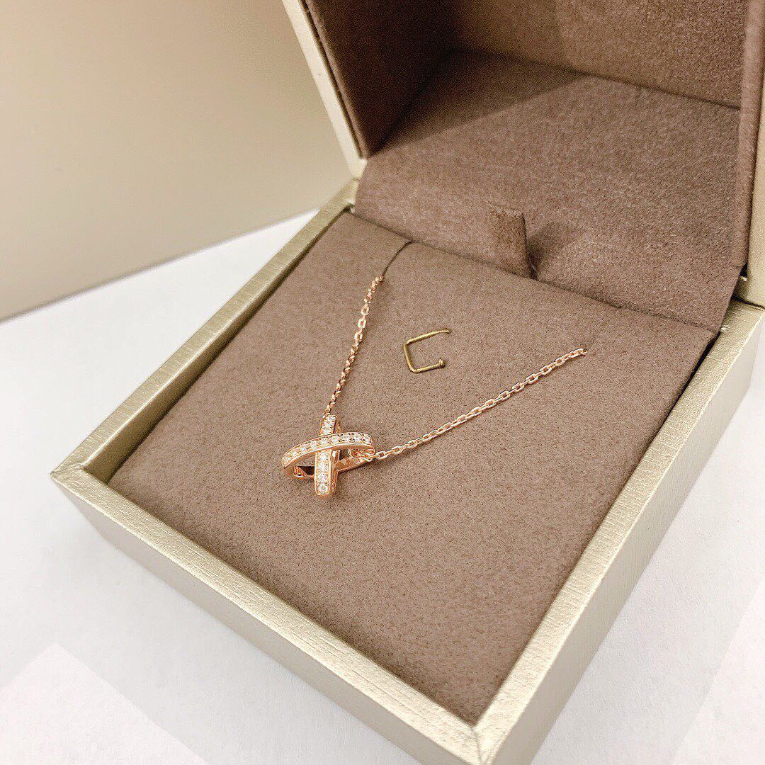 [Royal Jewelry]JEUX DE DIAMOND NECKLACE