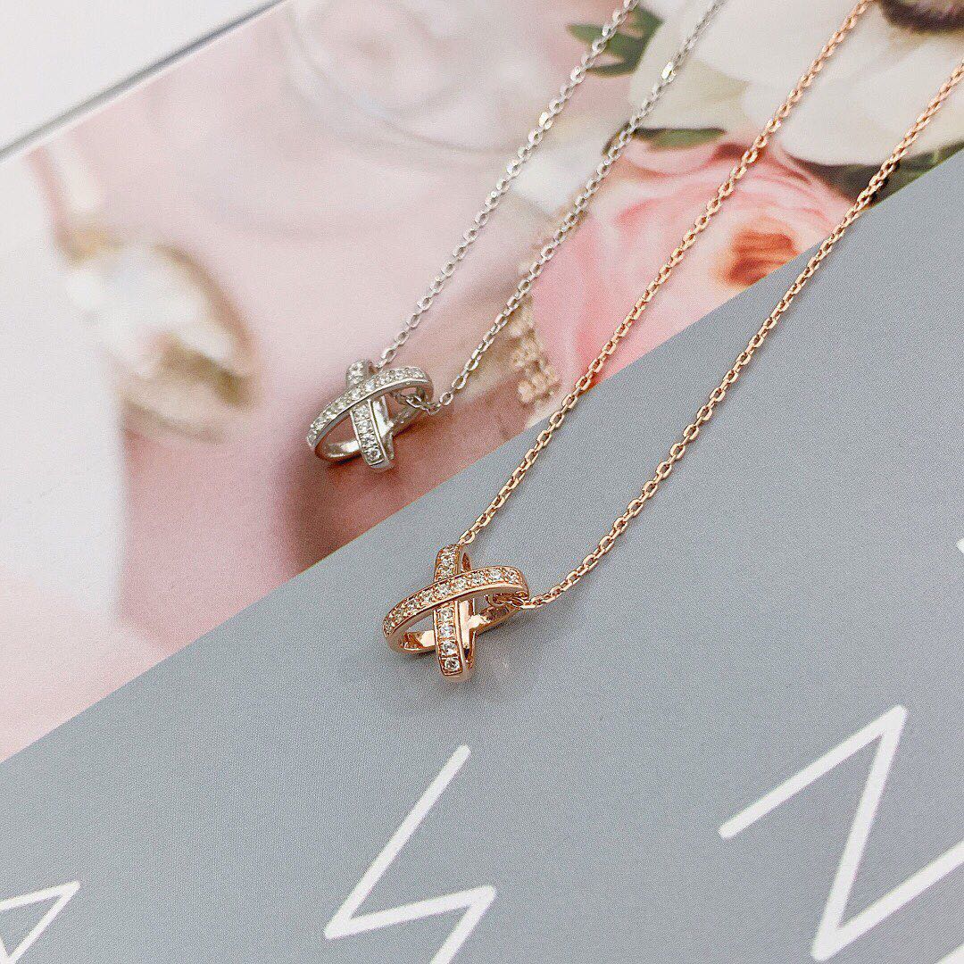 [Royal Jewelry]JEUX DE DIAMOND NECKLACE