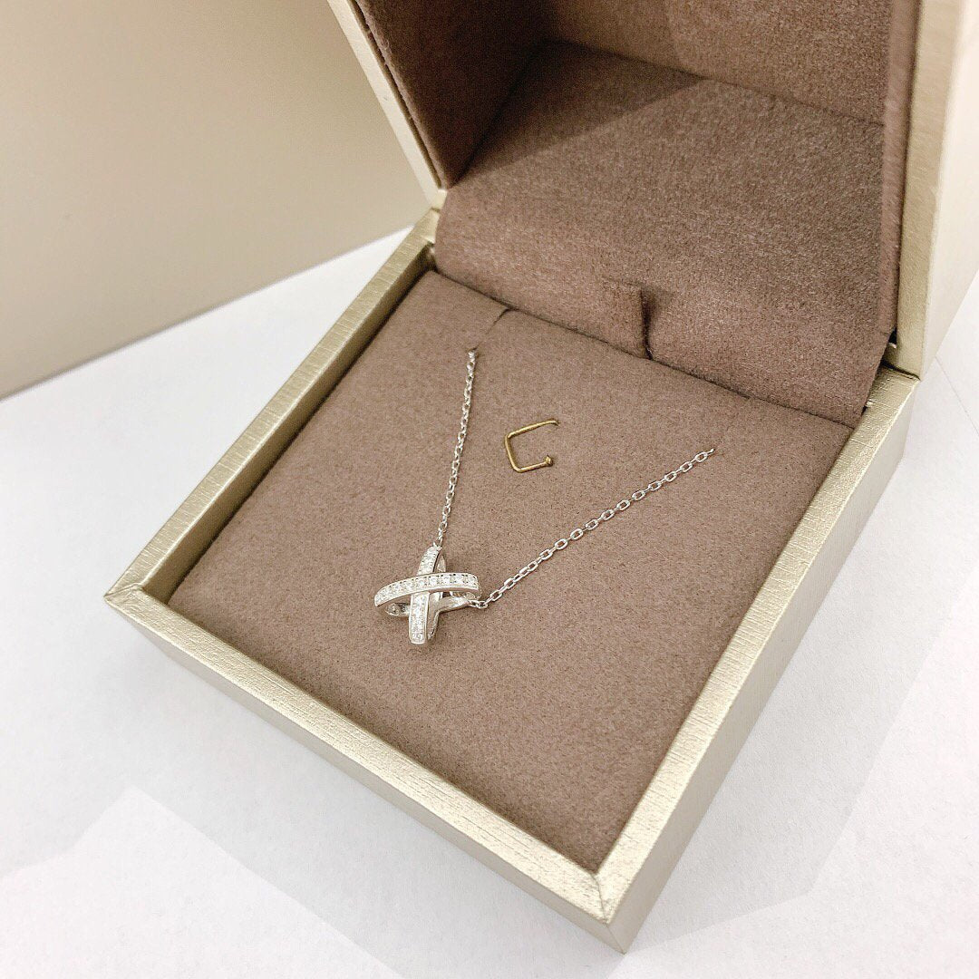 [Royal Jewelry]JEUX DE DIAMOND NECKLACE