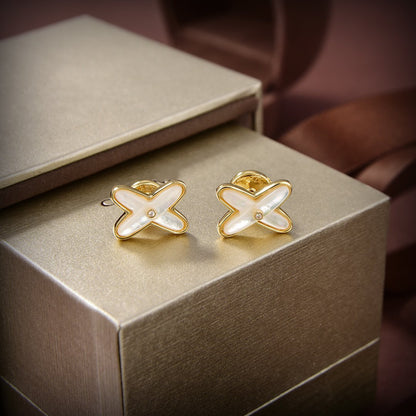 [Royal Jewelry]JEUX DE WHITE MOP GOLD DIAMOND EARRINGS