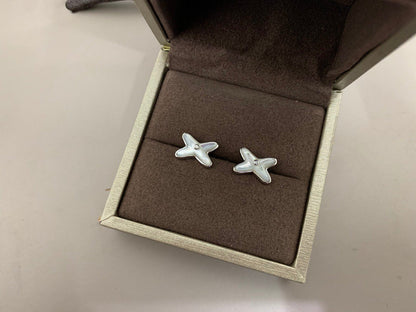 [Royal Jewelry]JEUX DE WHITE MOP SILVER DIAMOND EARRINGS
