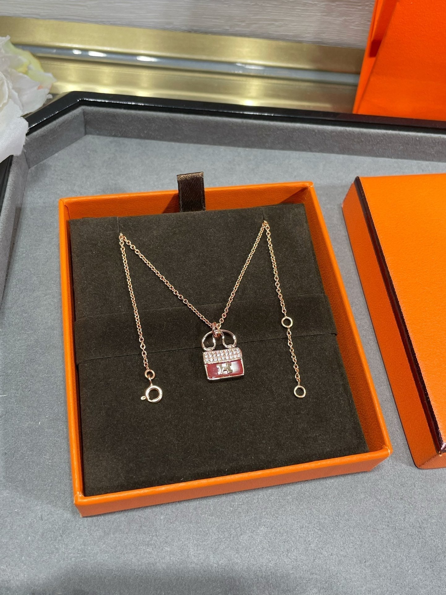 [Royal Jewelry]H CIRCE MOISSANITE PENDANT NECKLACE GOLD