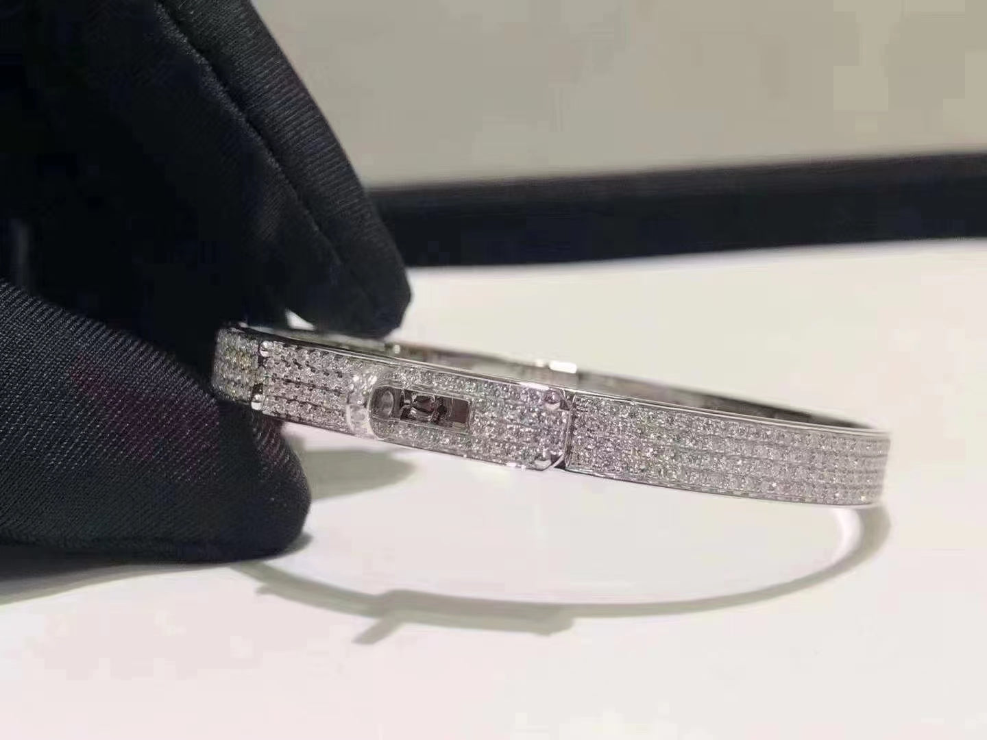 [Royal Jewelry]HM KELLY BRACELET IN SILVER AND FULL PAVE DIAMOND