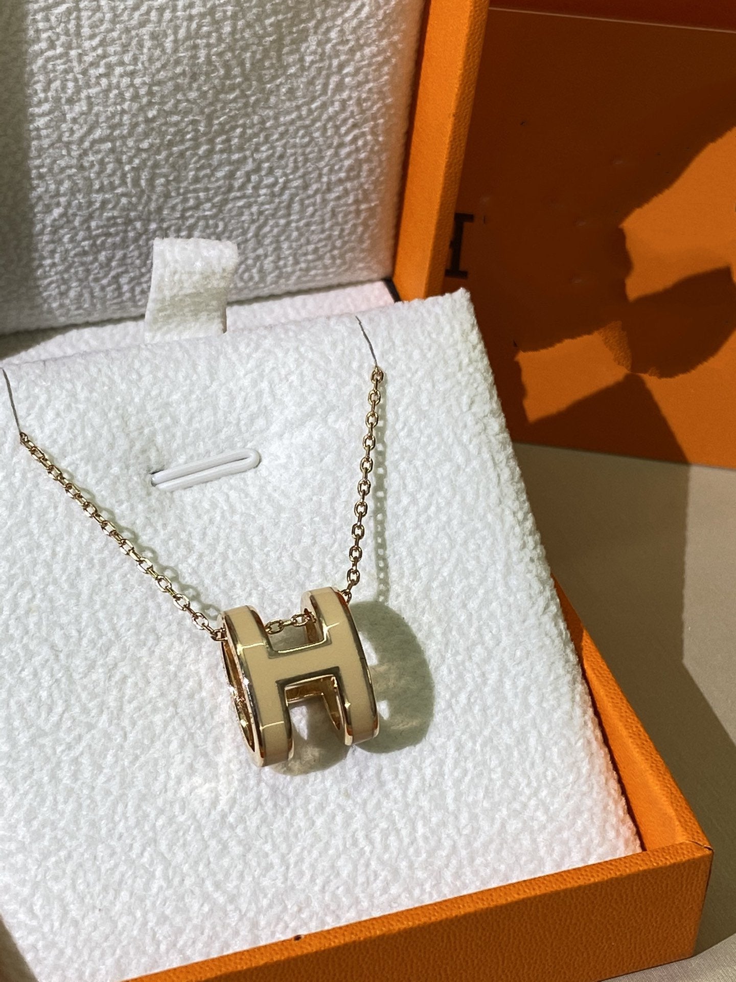 [Royal Jewelry]HM CLIC YELLOW ENAMEL GOLD NECKLACE
