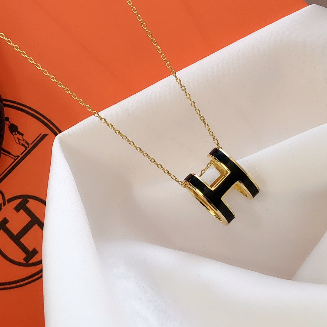 [Royal Jewelry]HM CLIC BLACK ENAMEL GOLD NECKLACE
