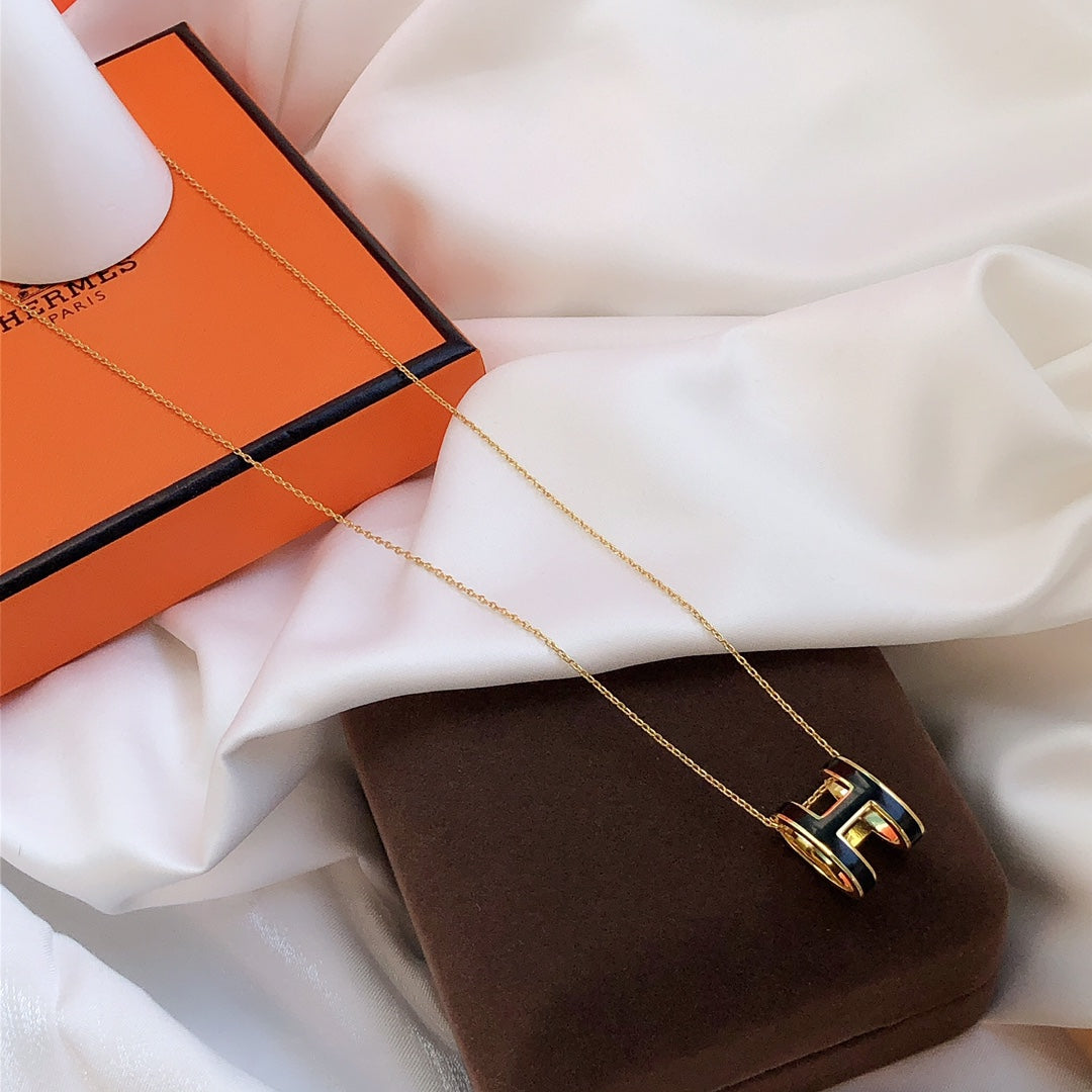 [Royal Jewelry]HM CLIC BLACK ENAMEL GOLD NECKLACE