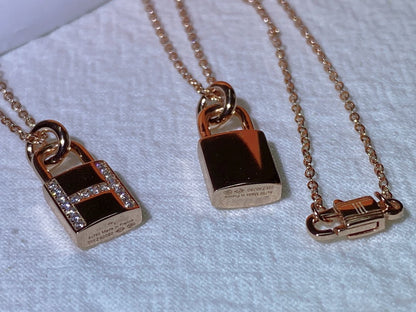 [Royal Jewelry]HM ADVANCED NICHE LOCK HEAD NECKLACE DIAMONDS