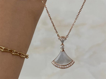 [Royal Jewelry]DREAM NECKLACE MOP PINK GOLD DIAMOND