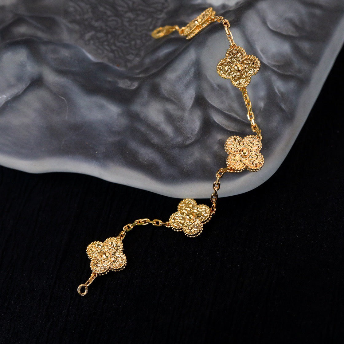 [Royal Jewelry]CLOVER 5 MOTIFS BRONZING BRACELET