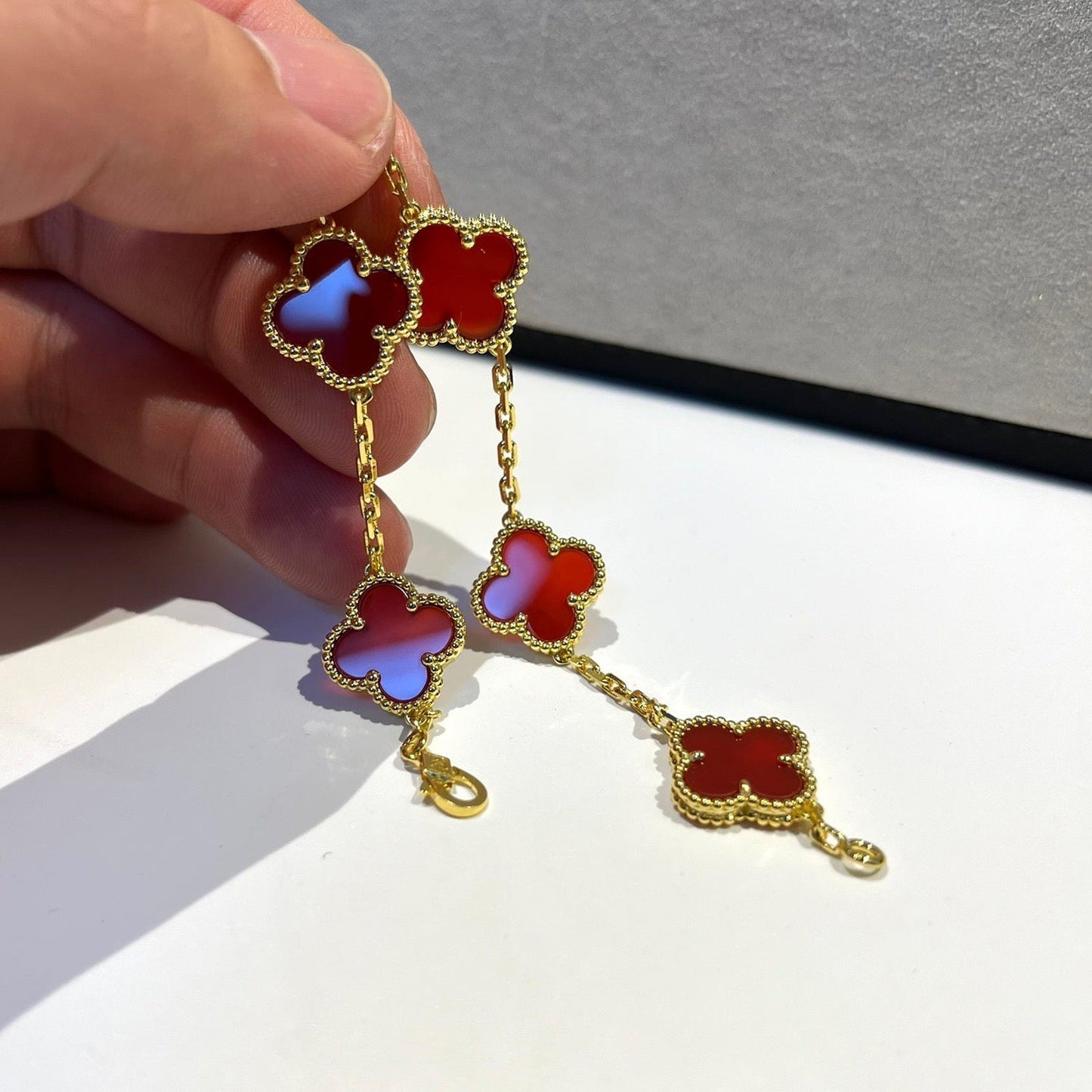[Royal Jewelry]CLOVER 5 MOTIFS RED AGATE  BRACELET
