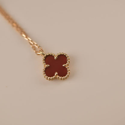 [Royal Jewelry]CLOVER MINI 9.5MM WHITE CARNELIANS NECKLACE