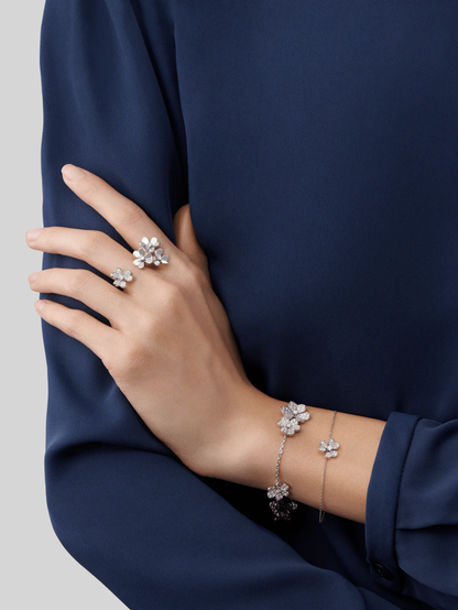 [Royal Jewelry]FRIVOLE SILVER FLOWER DIAMOND BRACELET