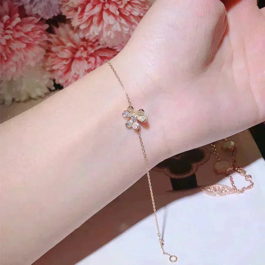 [Royal Jewelry]FRIVOLE GOLD FLOWER DIAMOND BRACELET