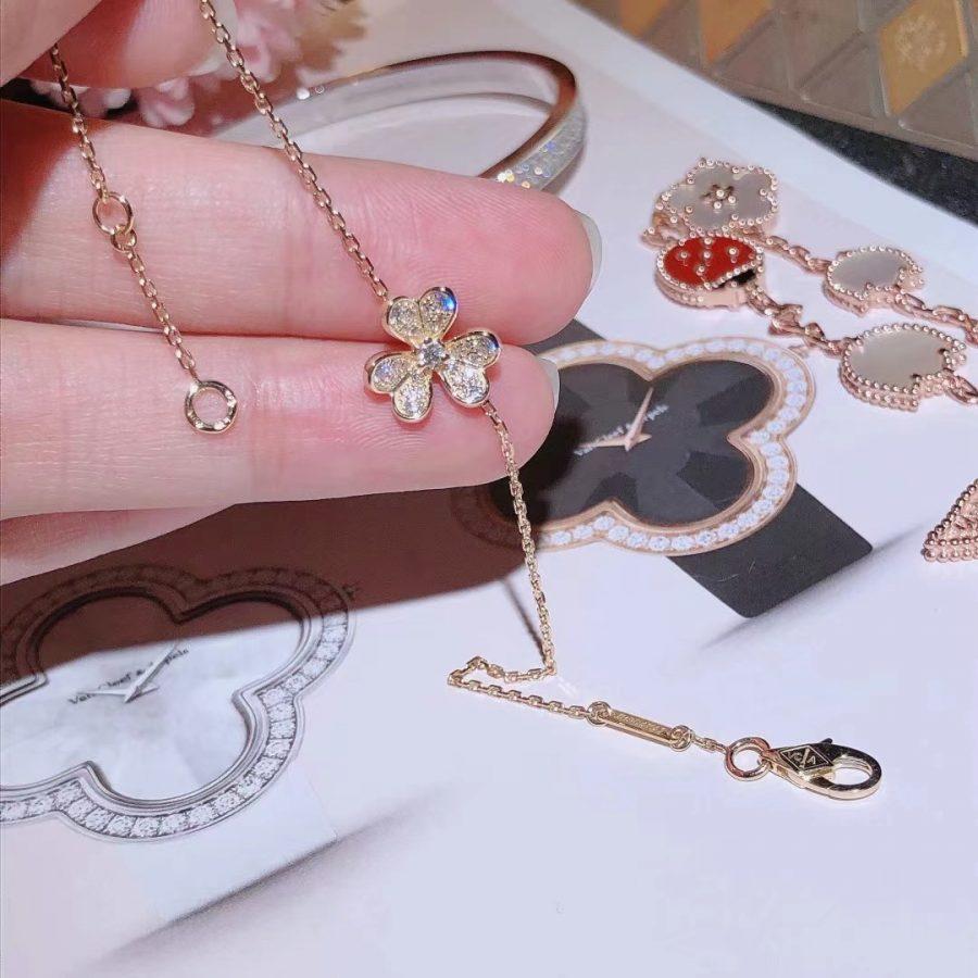 [Royal Jewelry]FRIVOLE GOLD FLOWER DIAMOND BRACELET