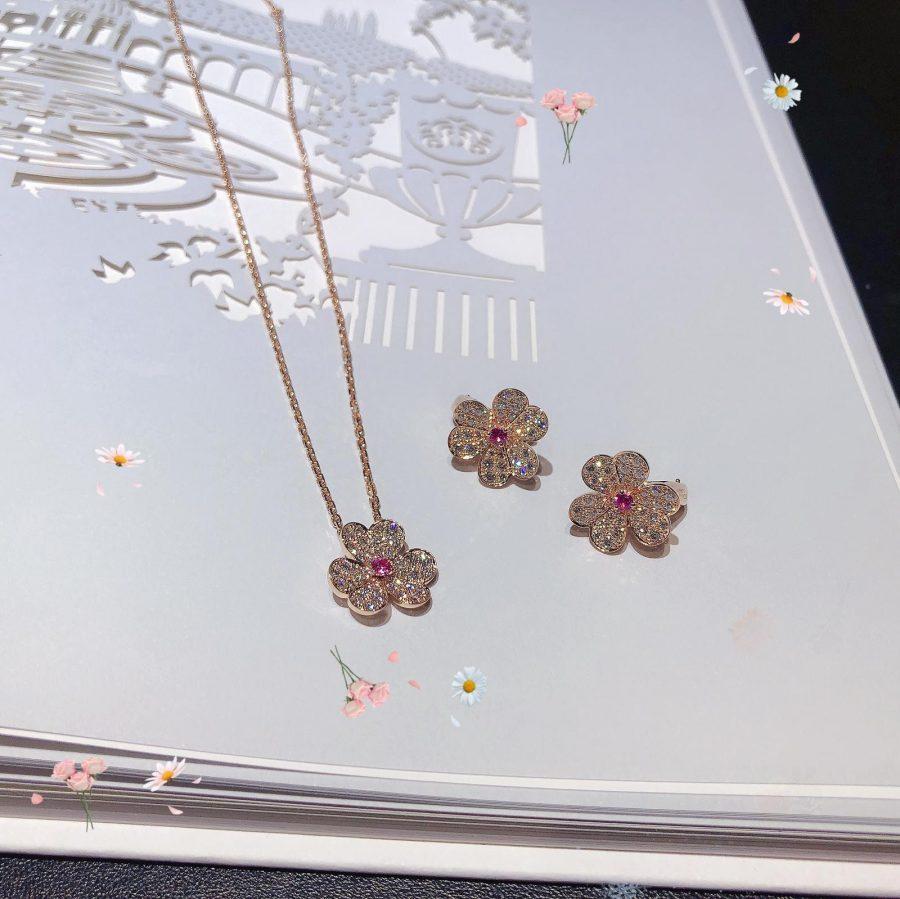 [Royal Jewelry]FRIVOLE ROSE GOLD FLOWER DIAMOND NECKLACE