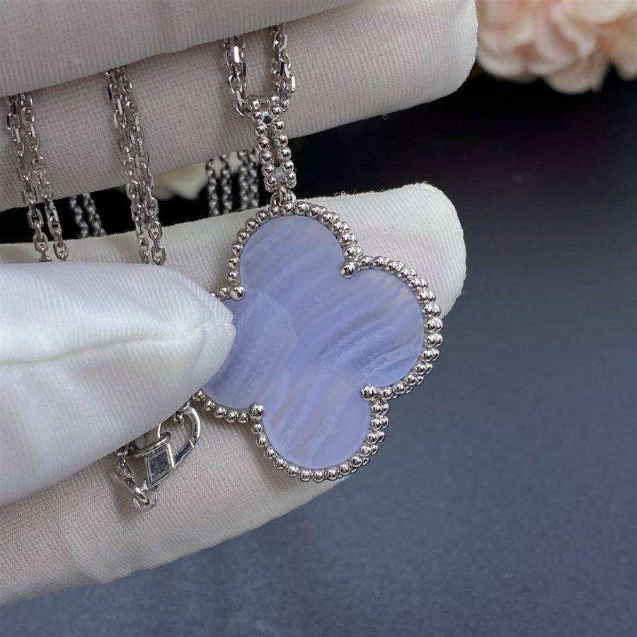 [Royal Jewelry]CLOVER SILVER CHALCEDONY BIG CLOVER NECKLACE