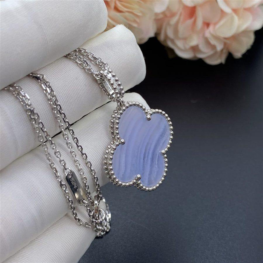 [Royal Jewelry]CLOVER SILVER CHALCEDONY BIG CLOVER NECKLACE