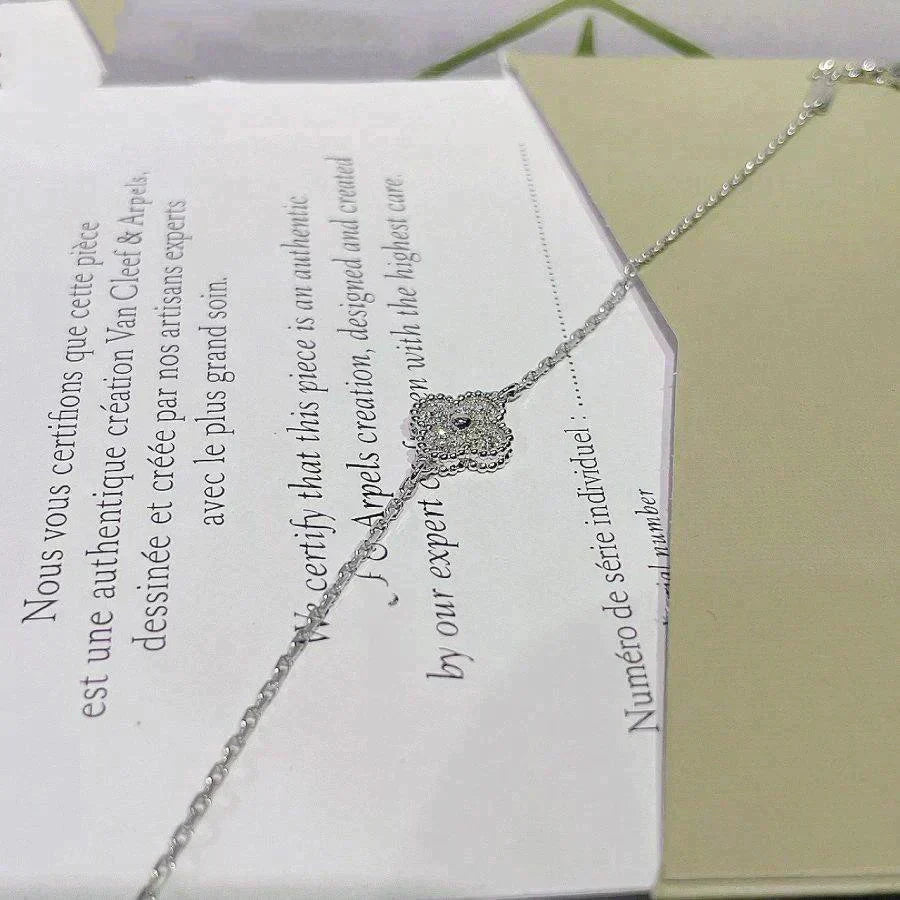 [Royal Jewelry]CLOVER  SINGLE FLOWER BRACELET SILVER