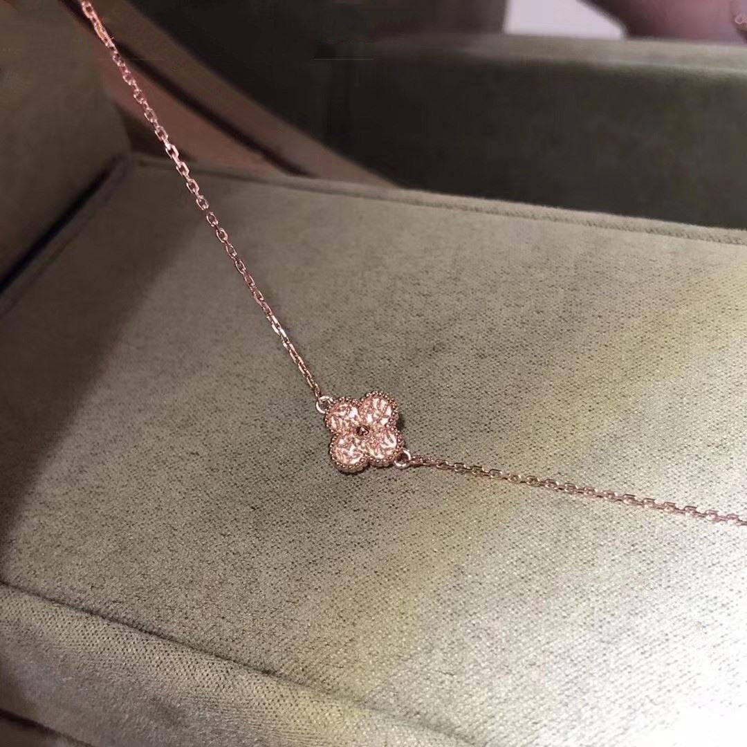 [Royal Jewelry]CLOVER SINGLE FLOWER BRACELET