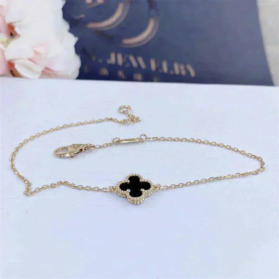 [Royal Jewelry]CLOVER ONYX SINGLE FLOWER BRACELET