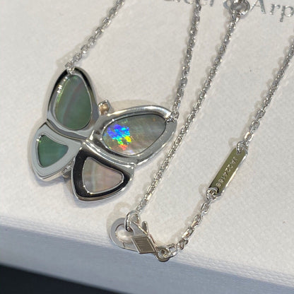 [Royal Jewelry]LARGE BUTTERFLY SILVER PENDANT DIAMOND NECKLACE
