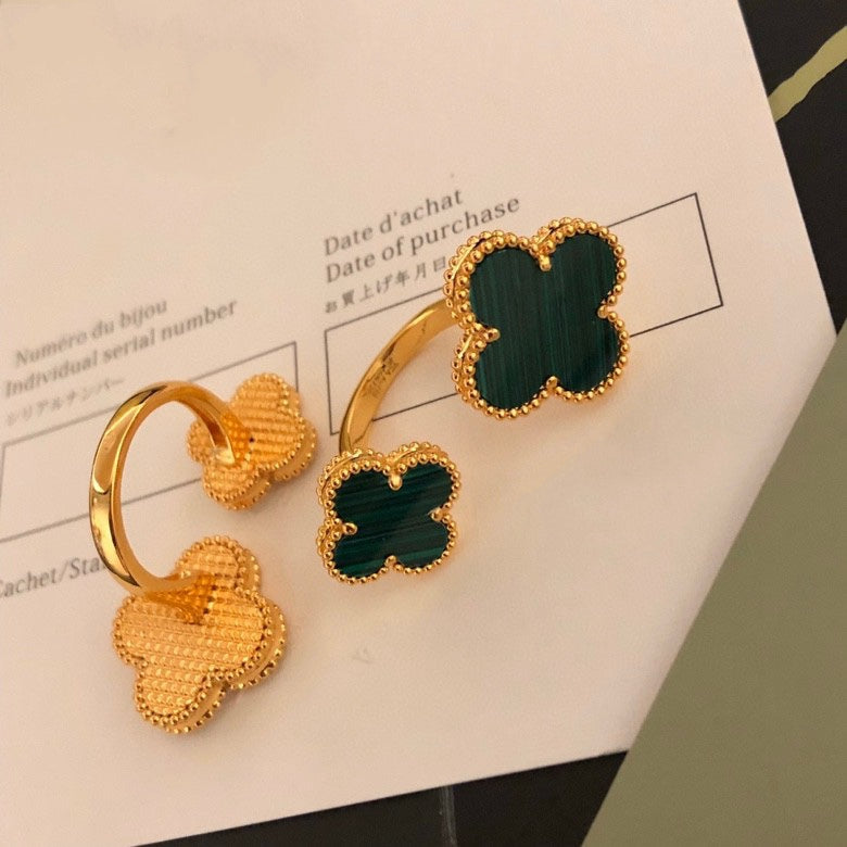 [Royal Jewelry]CLOVER BETWEEN THE FINGER RING