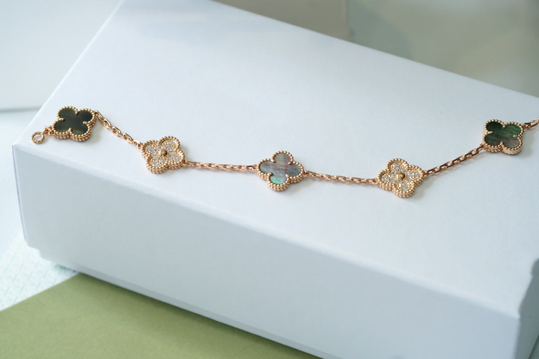 [Royal Jewelry]CLOVER 5 MOTIFS DARK MOP AND DIAMONDS PINK GOLD BRACELET