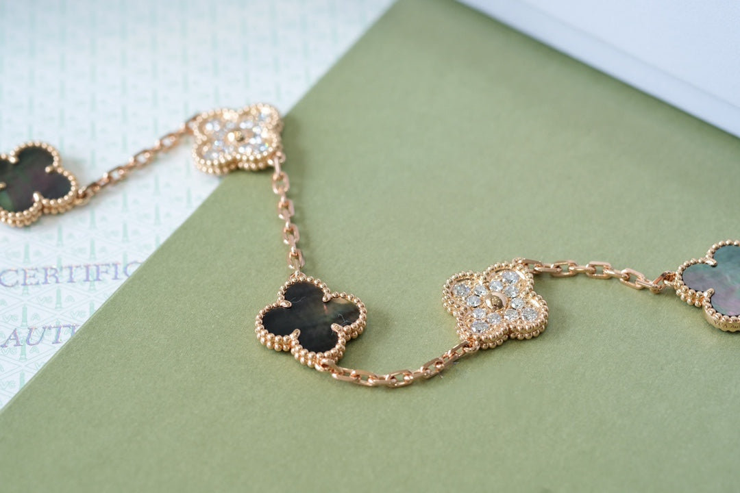 [Royal Jewelry]CLOVER 5 MOTIFS DARK MOP AND DIAMONDS PINK GOLD BRACELET